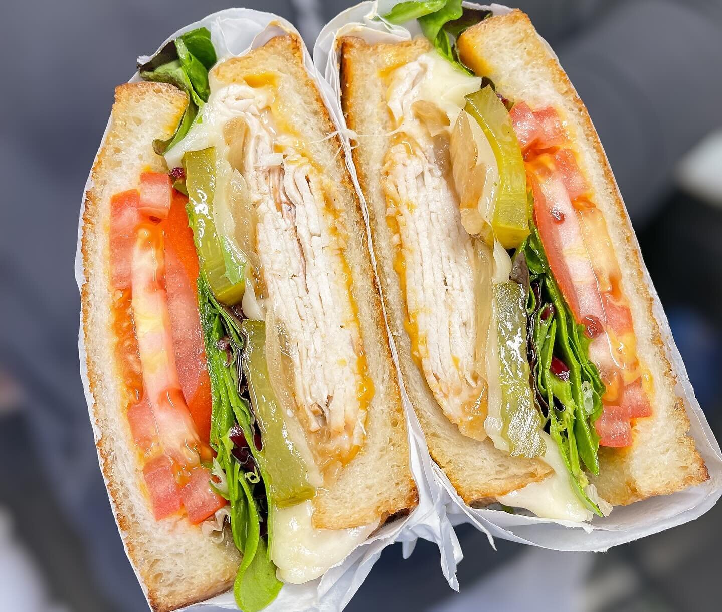 ⚡️Today&rsquo;s Special ⚡️

The Archie
- Turkey
- Melted Swiss
- Pickles
- Hot &amp; Sweet Mustard
- Tomato
- Spring Mix
- Caramelized Onions

Stop by @arborlookcarts today. We&rsquo;re open from 12p-8p unless we sell out! And don&rsquo;t forget&hell