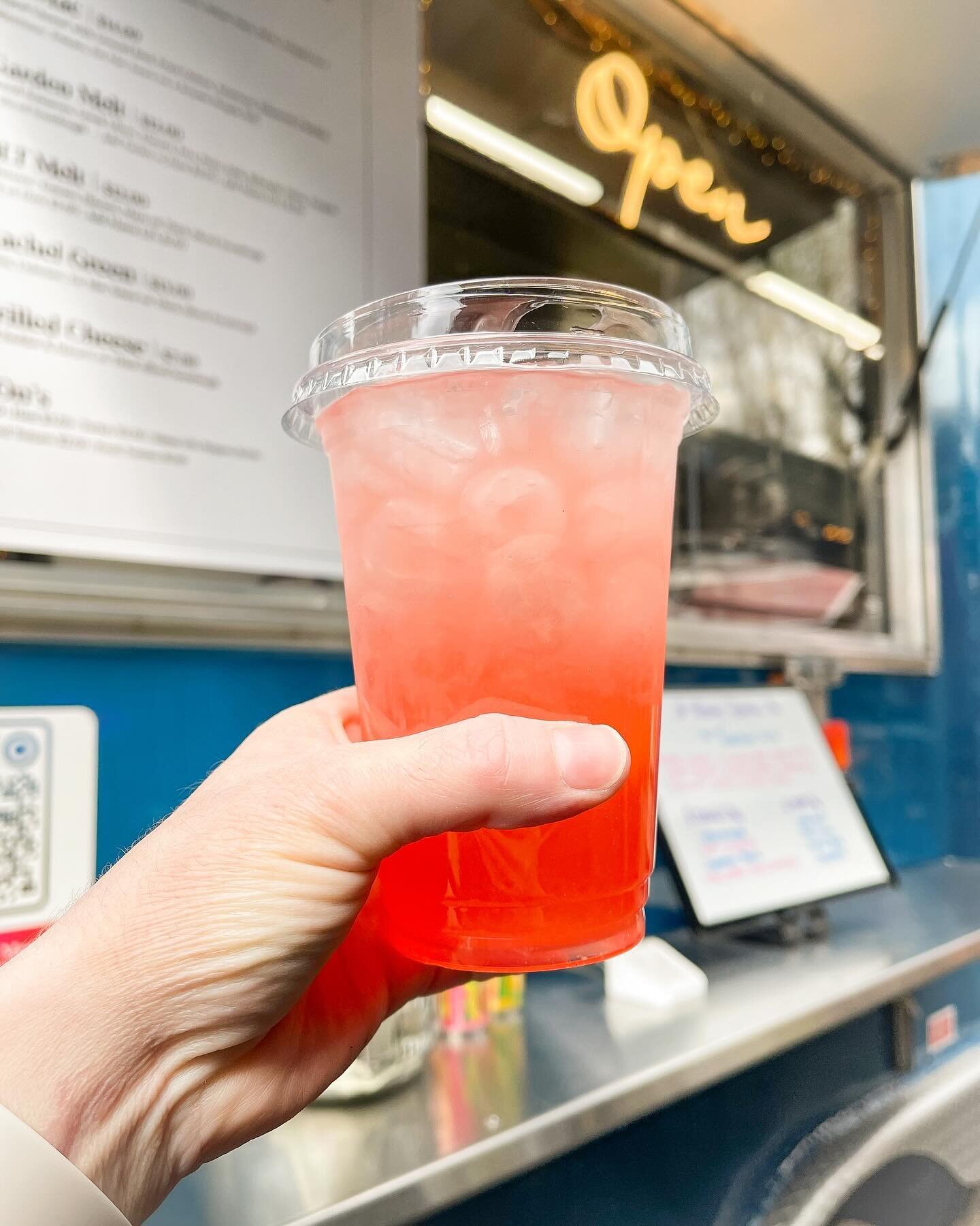 🍋Lemonade Season is upon us! 🍋

We&rsquo;ve got two options for you! Our fan favorite The Georgia Peach 🍓 🍑 or grab the always reliable Classic Lemonade!

Stop by @arborlookcarts today. We&rsquo;re open from 12p-8p unless we sell out! And don&rsq