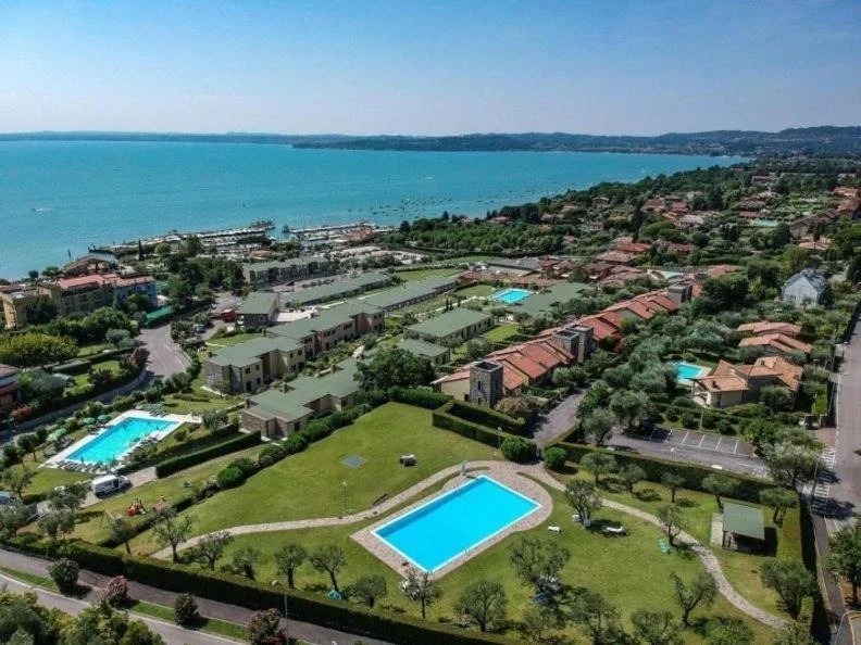 Mr-George-Lake-View-photos-Exterior-Mr-George (2).jpeg