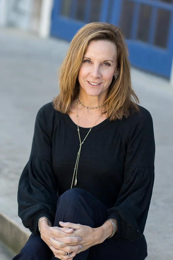 Beth Howard<br>Account Associate