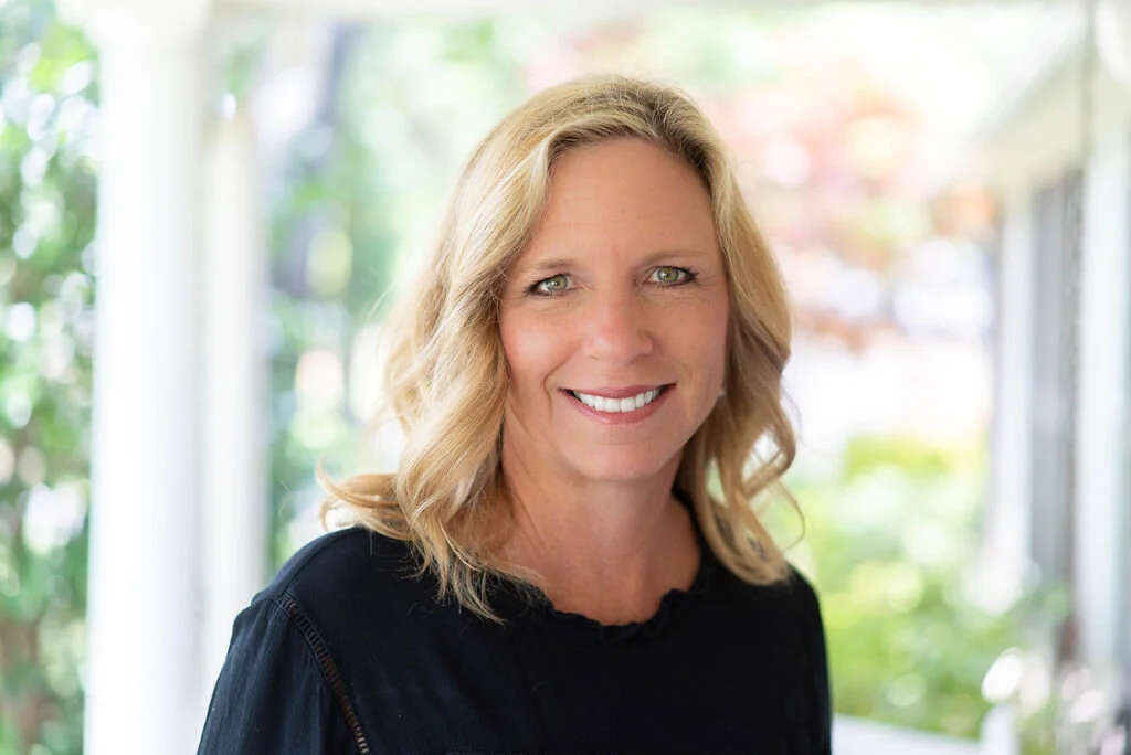 Amy Williams<br>Senior Account Associate