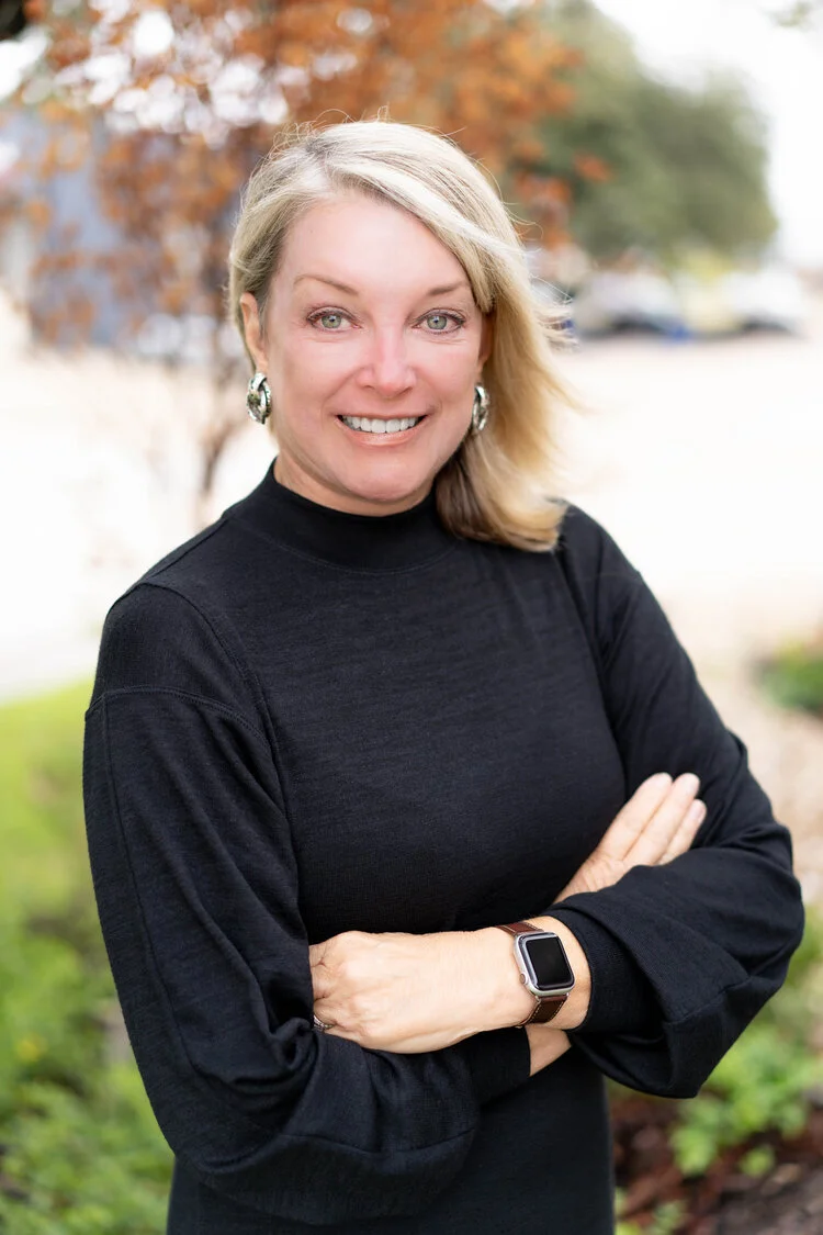 Joanna McDonald<br>Account Associate