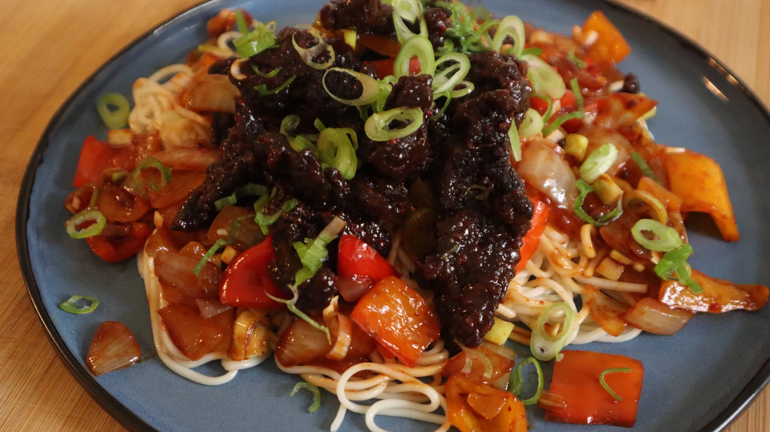 Crispy Chili Beef with Fermented Noodles