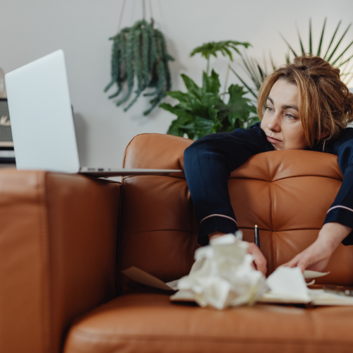 Why Your Energy Crashes in the Afternoon (And What Your Body Is Trying to Tell You)