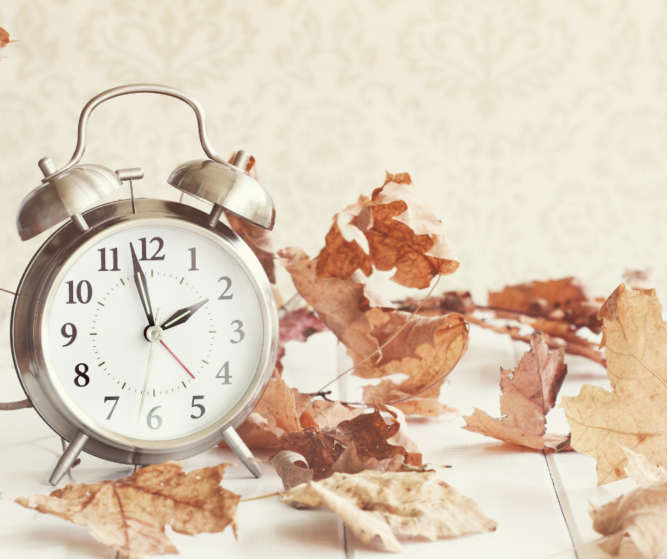 daylight saving time sleep adjustment, how long to adjust after daylight saving, circadian rhythm tips, fall back sleep tips, end of daylight saving time