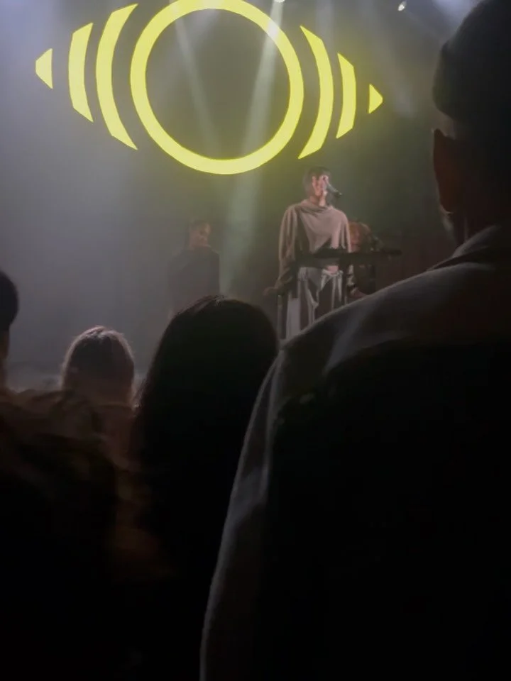 About last night ✨ @thesundropgarden 

one of the most immersive, soul-nourishing live experiences I&rsquo;ve ever been part of. 🫶🏽'd the looping, movement, connection, and pure presence. From locking eyes with strangers to dancing freely in the da