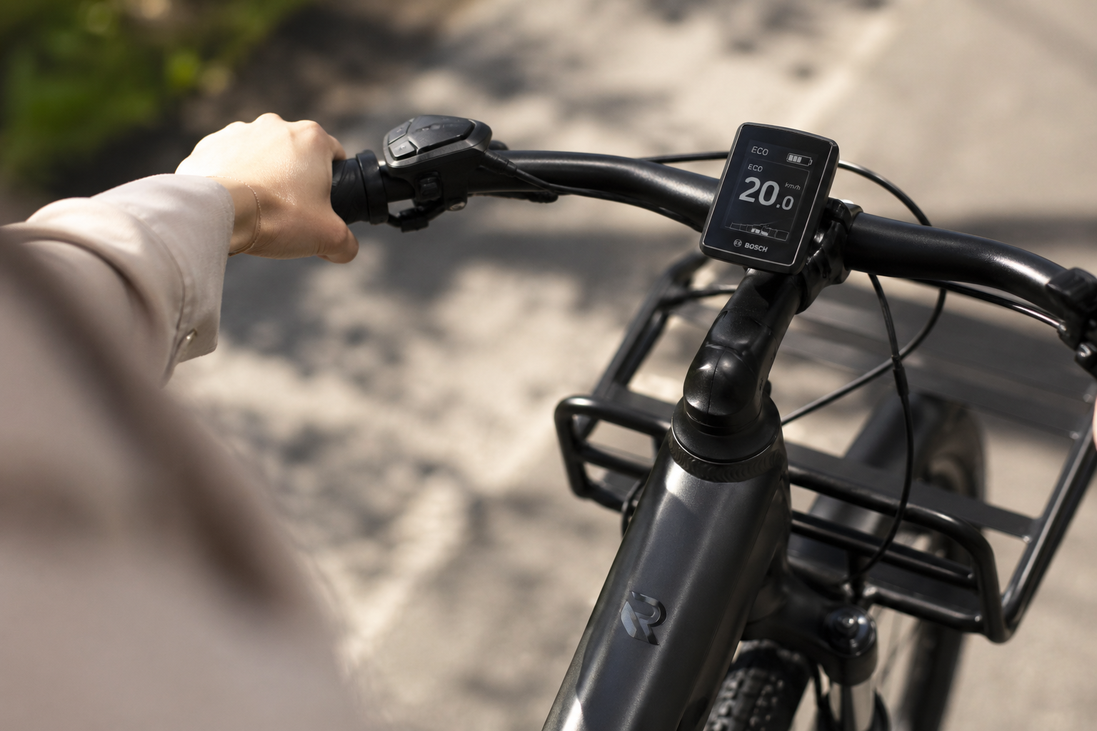 Om man vill cykla utan att bli svettig – så funkar det i praktiken