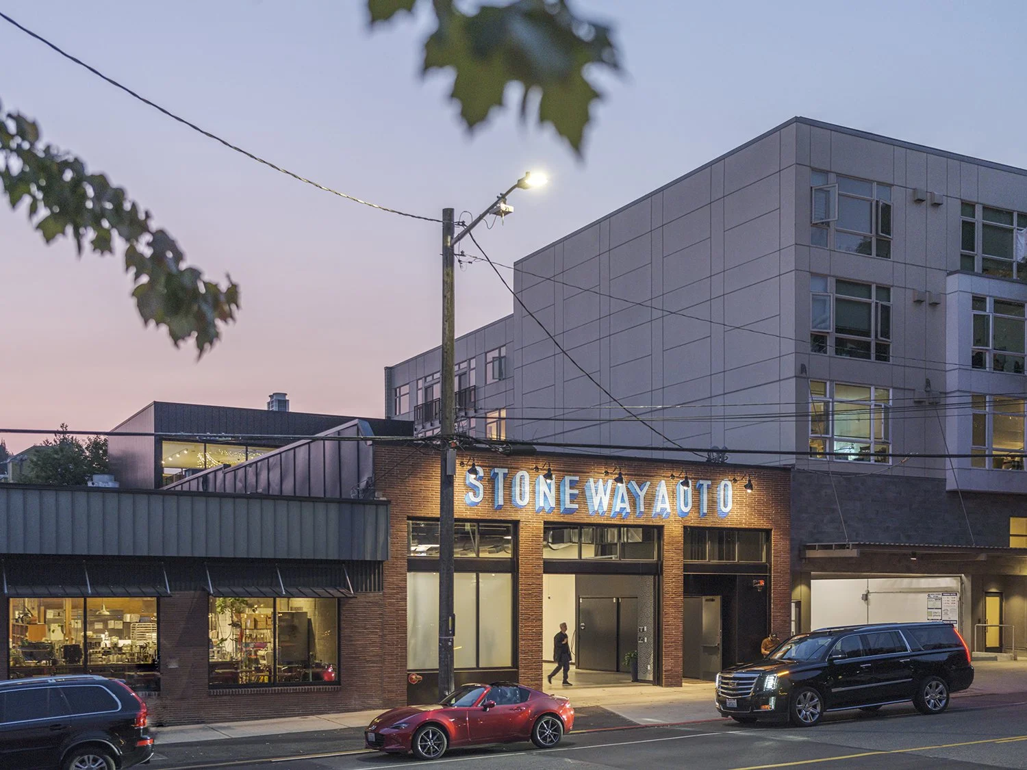 Stone Way Auto — Robert Hutchison Architecture