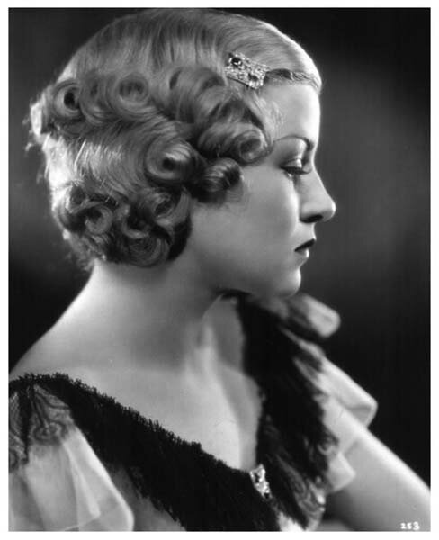 How To Do A 1930s Hairstyle For Long Hair - myserendipitydoodah