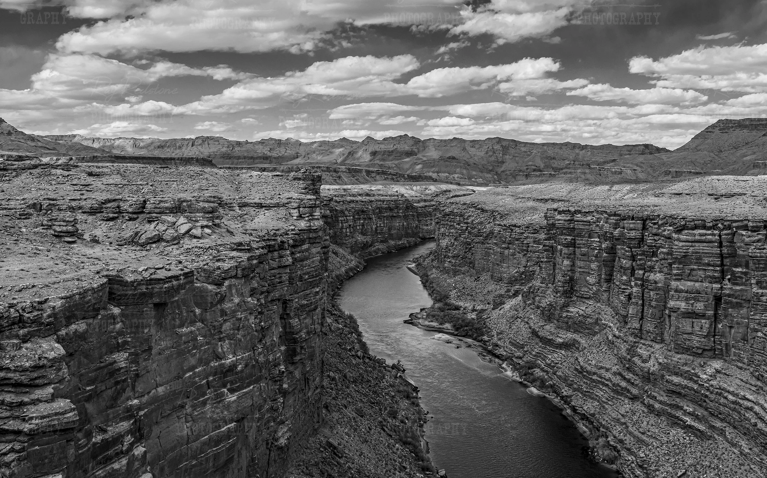 black-white-colorado-river-view-landscape-arizona