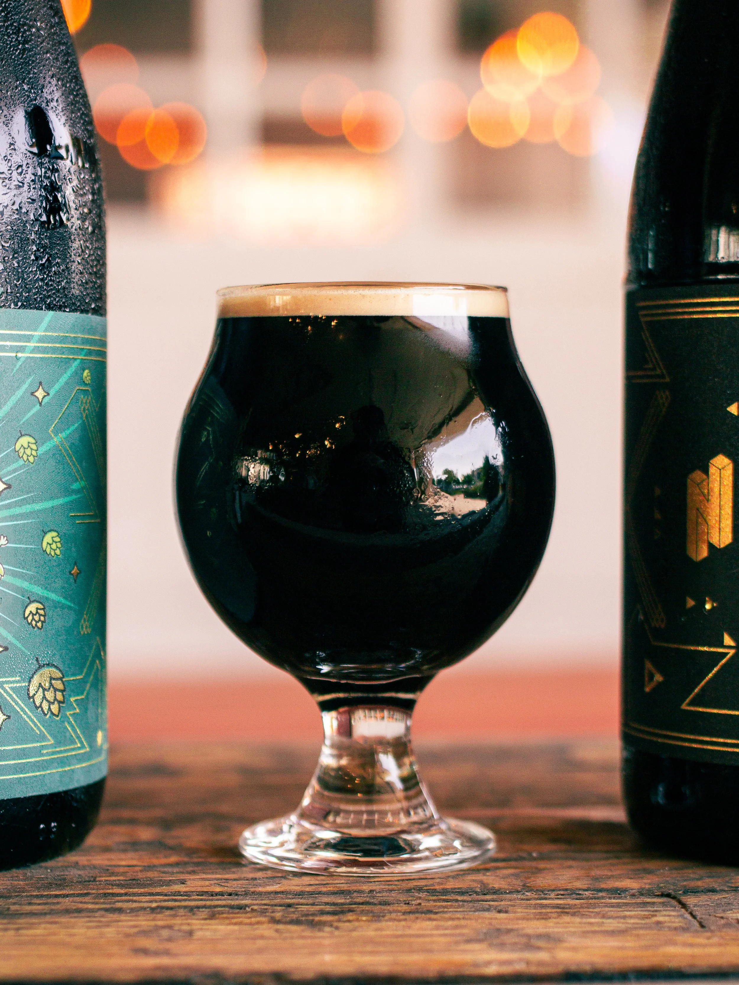 Who&rsquo;s ready to pop some bottles with us!? 🍾

Our North Park 10 Year Anny After Party continues and we&rsquo;ve got some tasty stouts for ya! Flights will get you a pour from both bottles, we&rsquo;ll begin pouring these bad boys at noon (limit