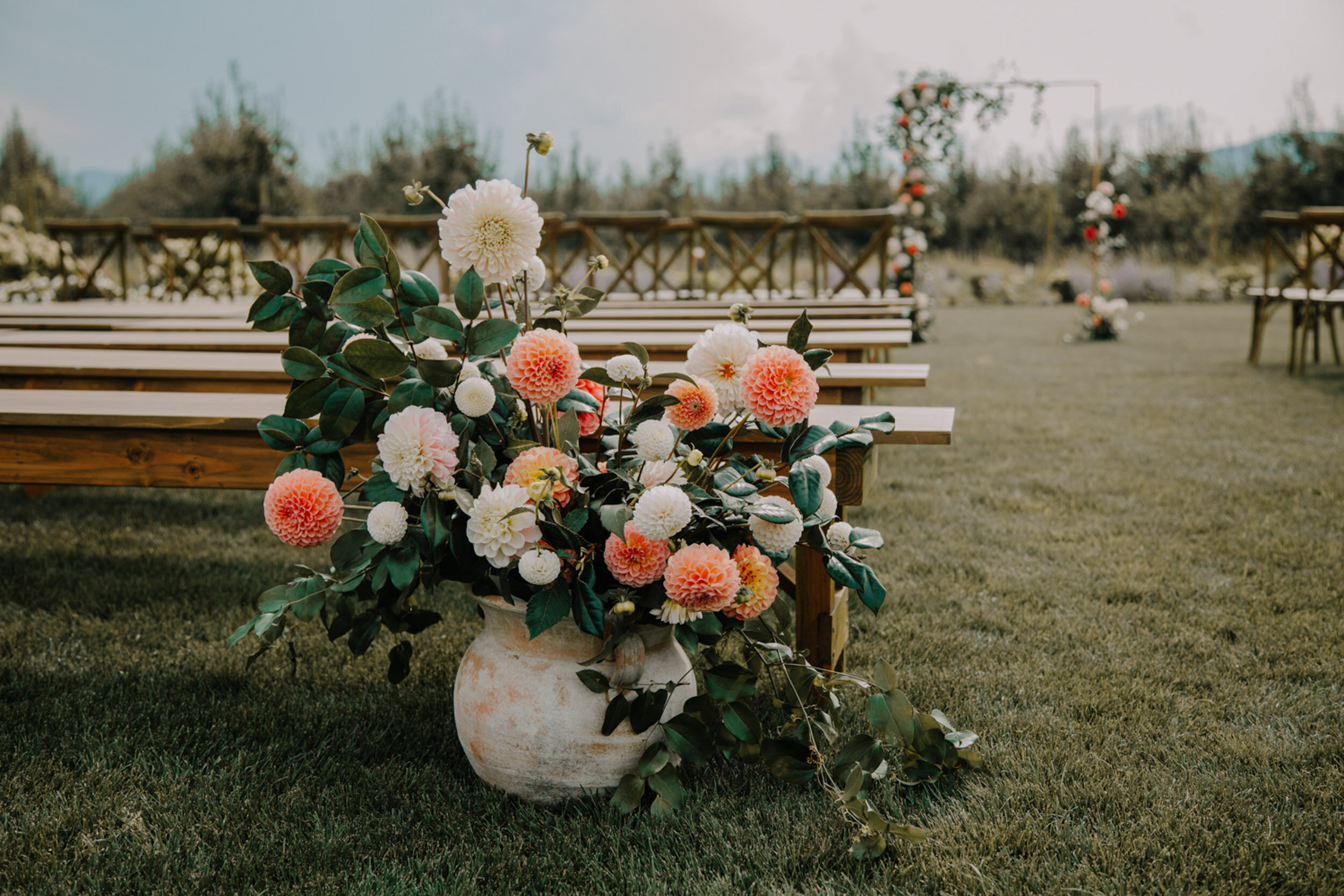 Jill&Alex-TheOrchard-JenJones2019-27.jpg