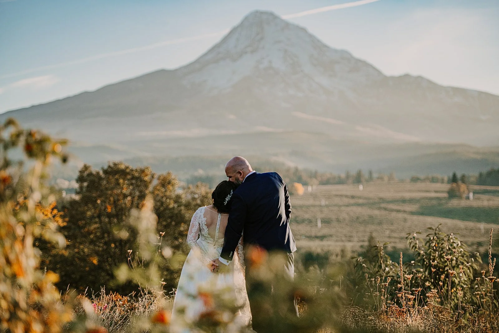 Amanda+Sean_MtHoodOrganicFarms_JenJonesWeddings_SneakPeek-43.jpg