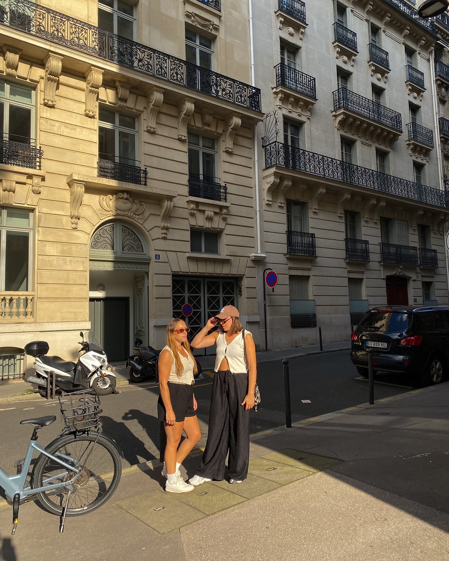 Bonjour bonjour bonjour oh my god 🇫🇷🥐🧀🥖🤍✨
*name that movie