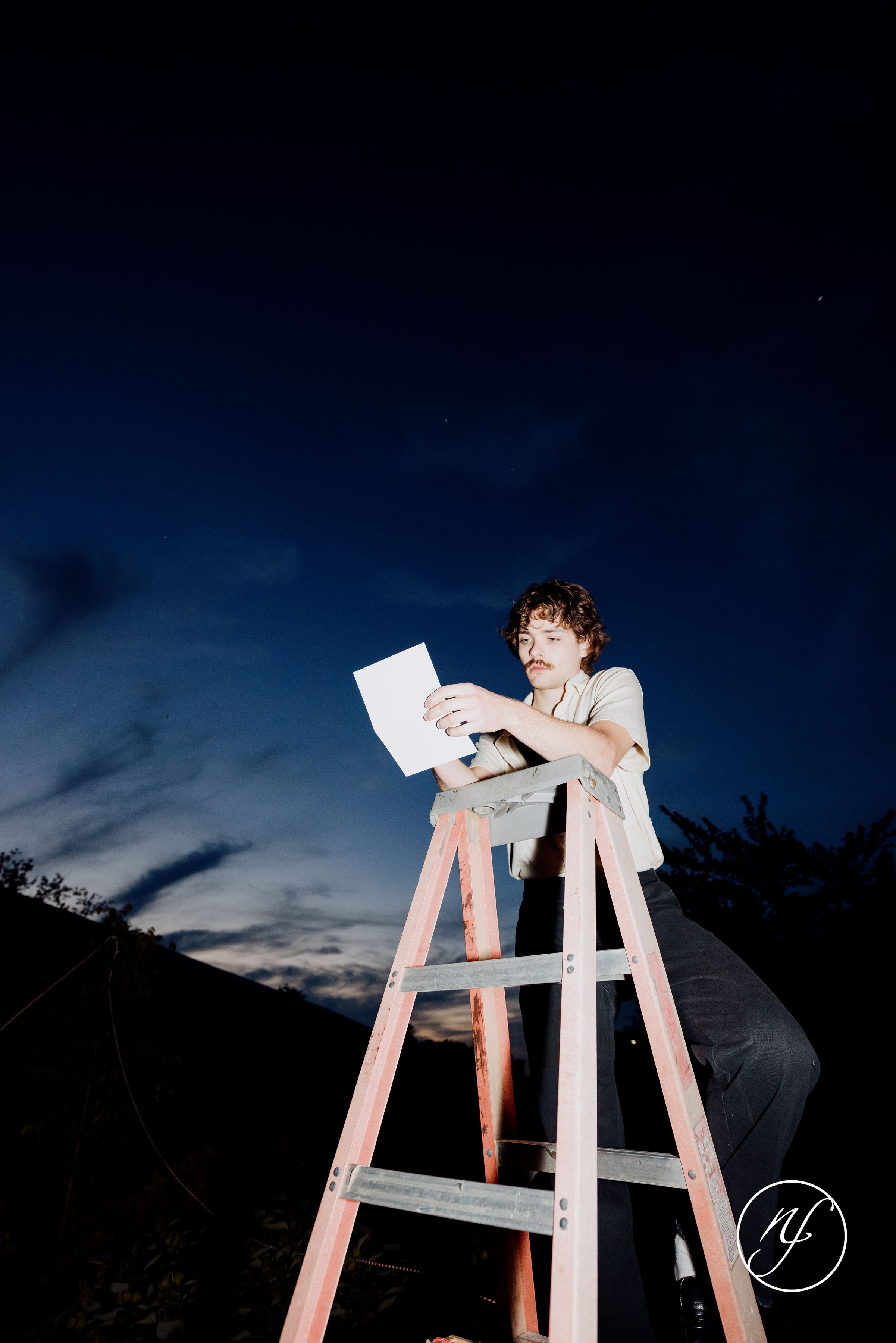 photo by Nico Fernandez