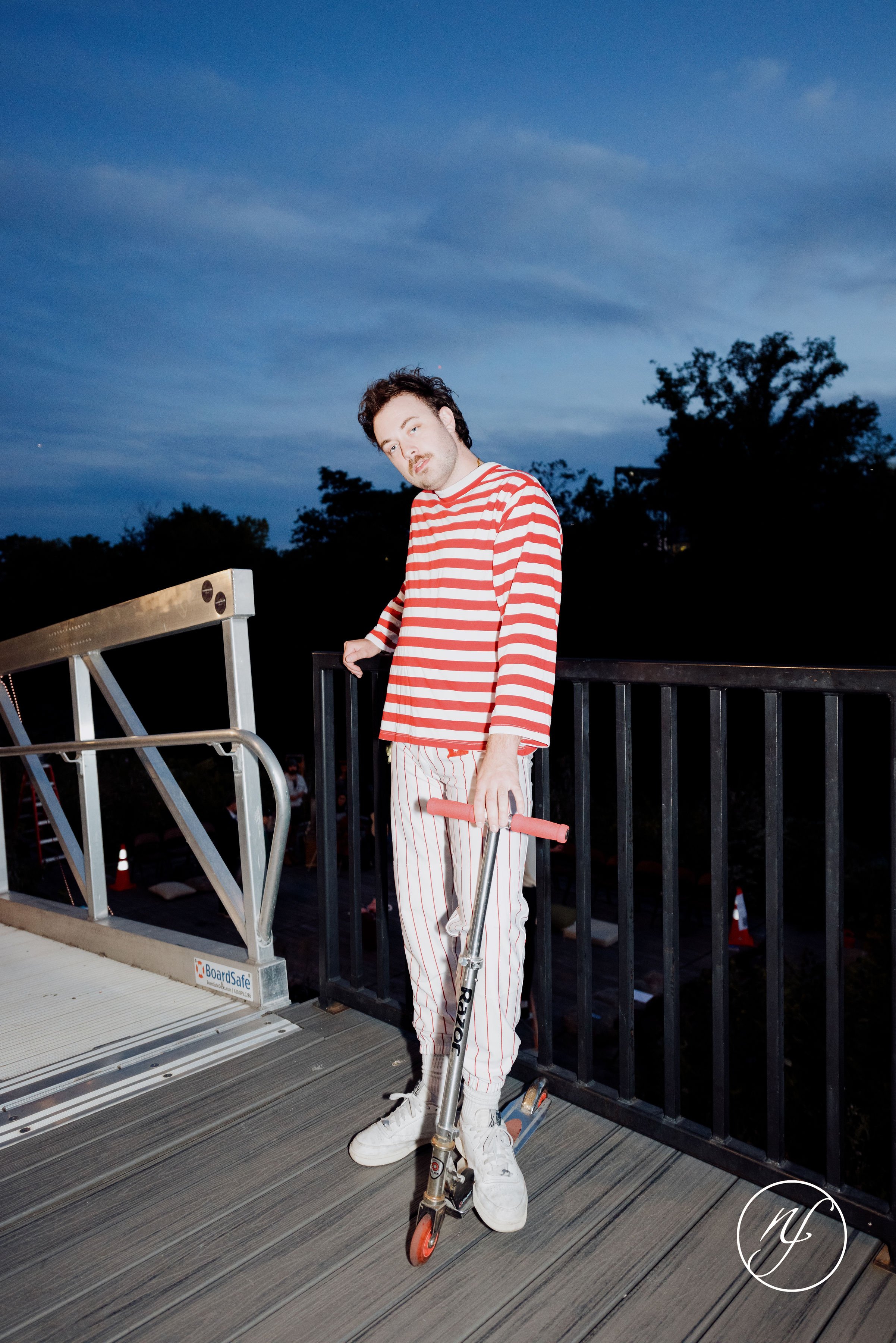 photo by Nico Fernandez