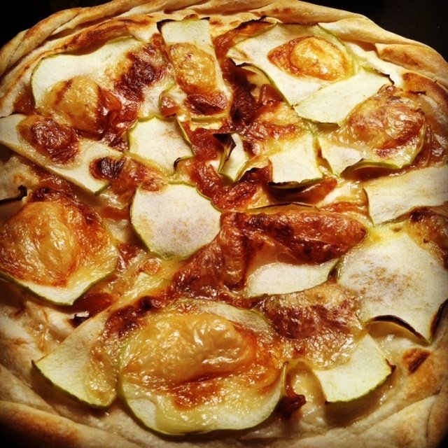 Food_TART_granny smith apples, caramelized onions, brie_Jan 2014_v3.jpg