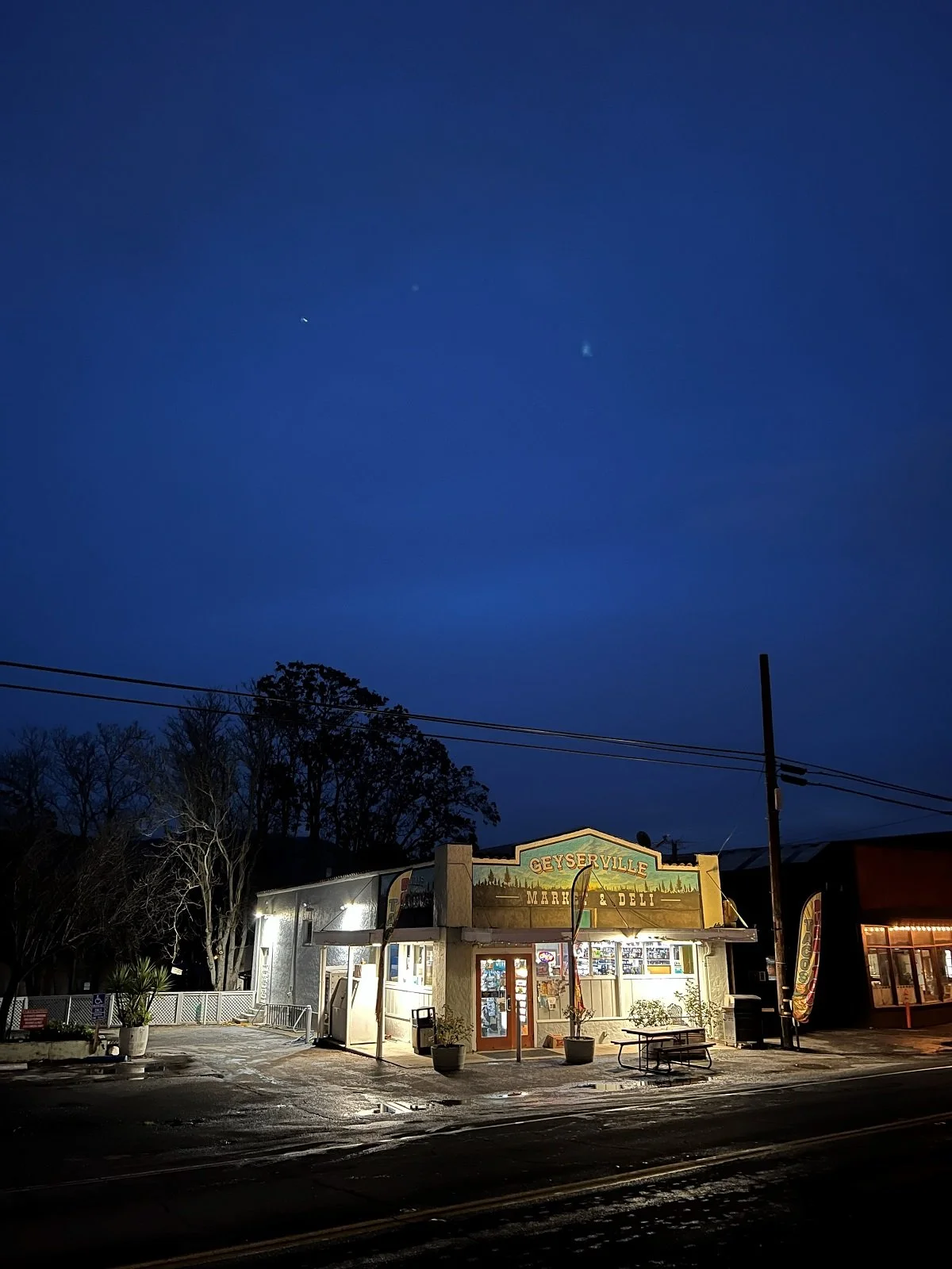 Dry Creek Valley_Jan 2026_17_Geyserville_Market.jpg