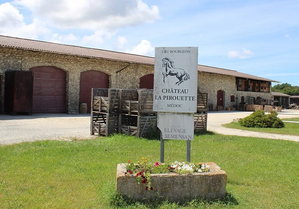 France_Bordeaux_Medoc_Pirouette_estate.jpg