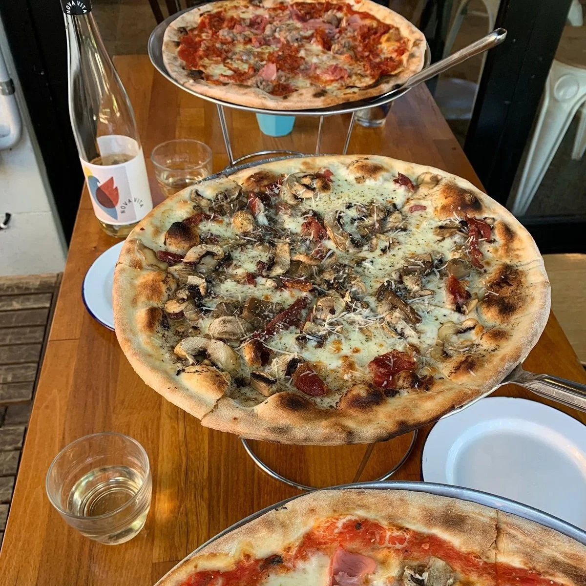 Autralia_Adelaide Hills_Nova Vita Wines_pizza.jpg