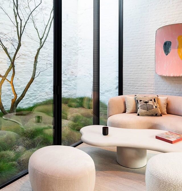 A dreamy space @restonuance featuring two of my favs @pierre_augustin_rose sofa and  @biekecasteleyn_shapingobjects coffee table #Repost @vandervelpen .
.
.
.
.
.
.
.
.
#candicemichellcreative #interiorstyling #interiorstylist #interiordesign #nzinte
