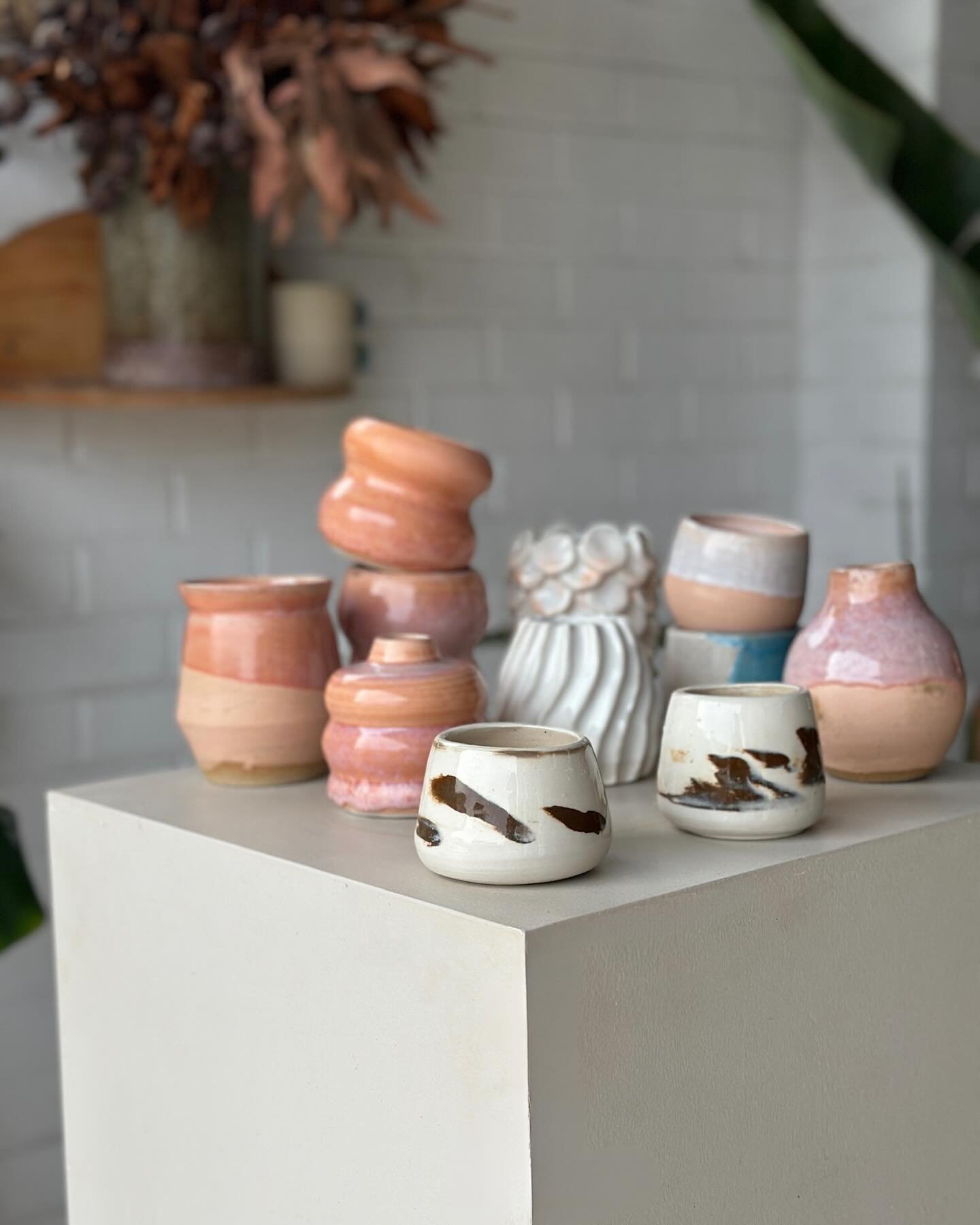 Weekend plans? @parttimeceramics renowned Ceramics Market is back this Sunday, May 5th, from 10am till 3pm. Here&rsquo;s the scoop:

💫 Shop unique, handmade pottery
🤍 Catch live wheel-throwing demos
🎨 Paint a mug (must pre-book &mdash; linked in b
