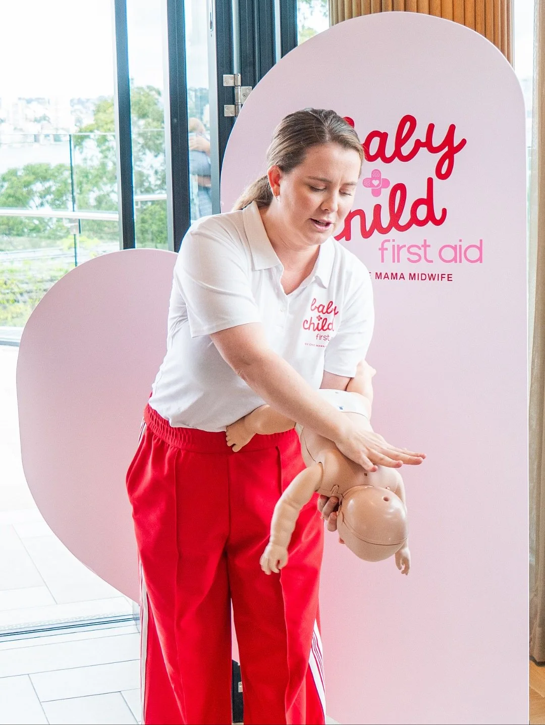 Before the festive rush hits, this is the class local mums and dads NEED to lock in. Let us introduce you to @onemamamidwife Baby and Child First Aid classes. 🍼🤍

Led by practising paramedics, you&rsquo;ll learn how to respond in emergencies and ha
