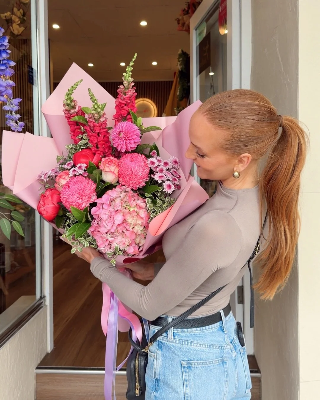 GIVEAWAY ALERT: Flower lovers&hellip; this one&rsquo;s for you. 💐✨

We&rsquo;ve teamed up with @bitoliaflowers in Sylvania to give away a $200 Gift Card &mdash; perfect for last-minute pick-ups, personalised arrangements or a little festive treat fo