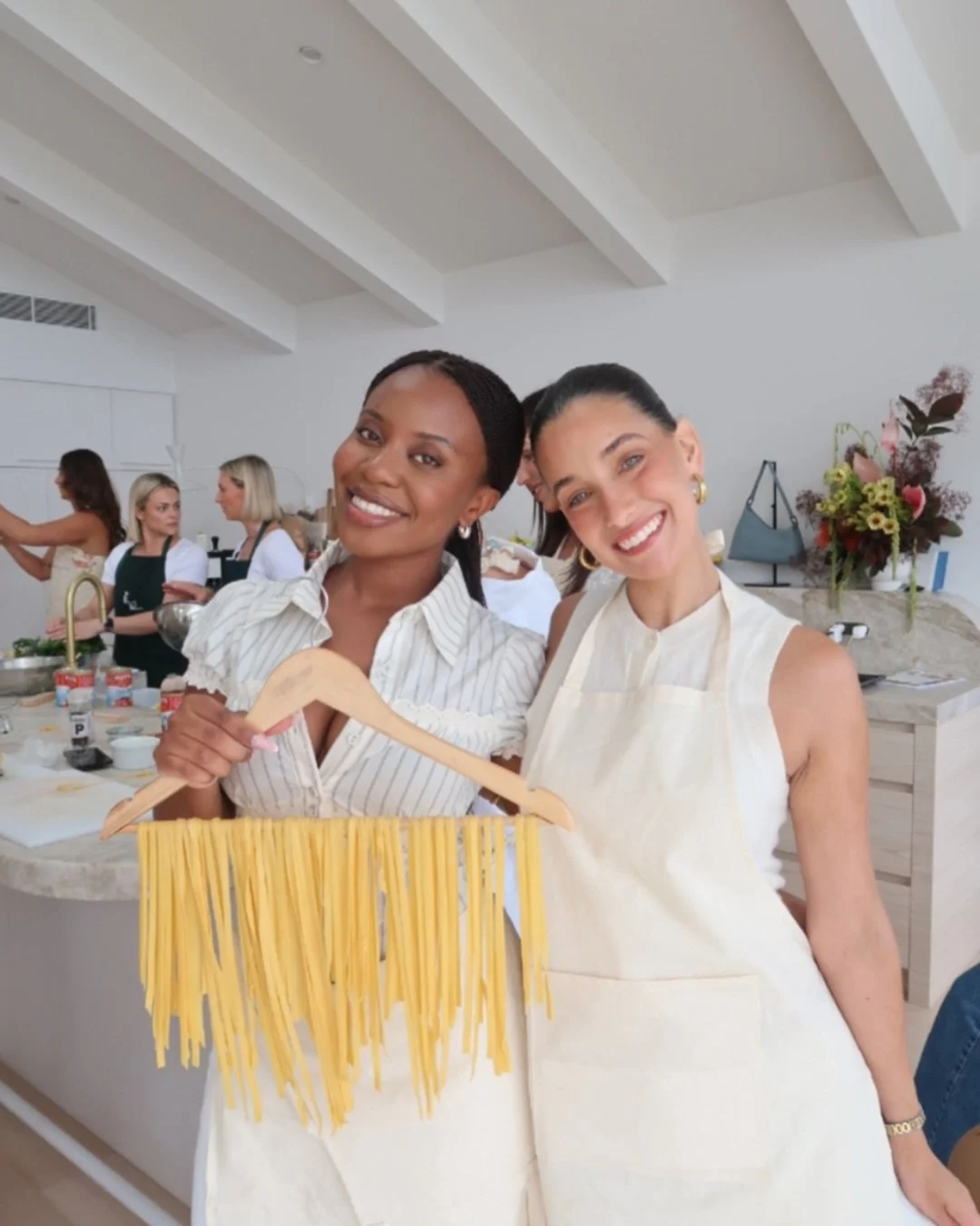 Giveaway Alert!🚨We&rsquo;ve teamed up with local biz @gramsofhealth to giveaway the ultimate private in-home dining experience for you and 5 guests (valued at $1,100)!🍝✨

Picture an Italian themed feast (tablescapes included) with entrees, mains, s