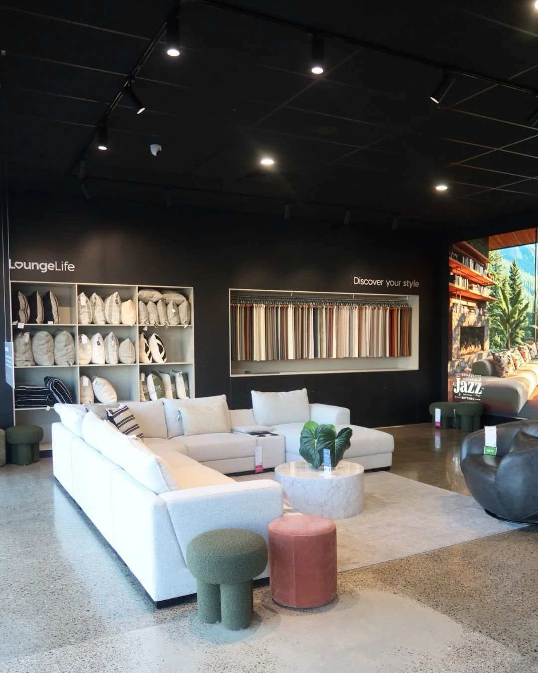 Last week we introduced you to Living Unlimited, and now we&rsquo;re taking a closer look at @loungelifeau, the interiors arm of their Taren Point showroom. 😍

All about indoor furniture, SWIPE for a closer look at their sink-in lounges, home theatr