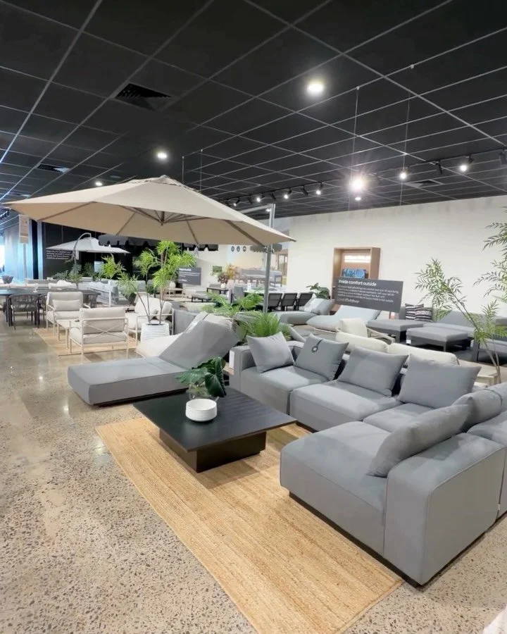 Consider this the final stop on our Living Unlimited showroom tour&hellip; 👀

This time, we&rsquo;re heading to the outdoor wing of Living Unlimited&rsquo;s Taren Point showroom. SWIPE for a closer look at @lavitafurniture, featuring everything from
