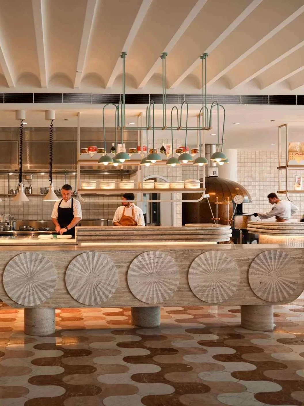 Benettis, The Brighton Hotel