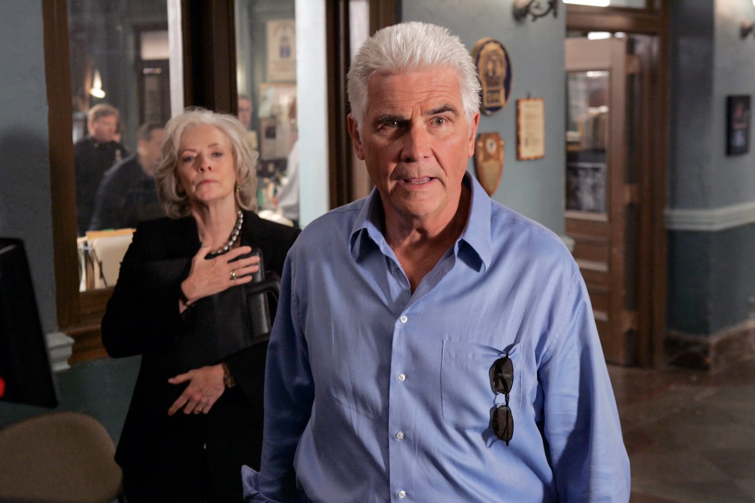 Episode 248: Always Check Your Surroundings for Corpses Before You Pop the Question (S10E4 Lunacy)