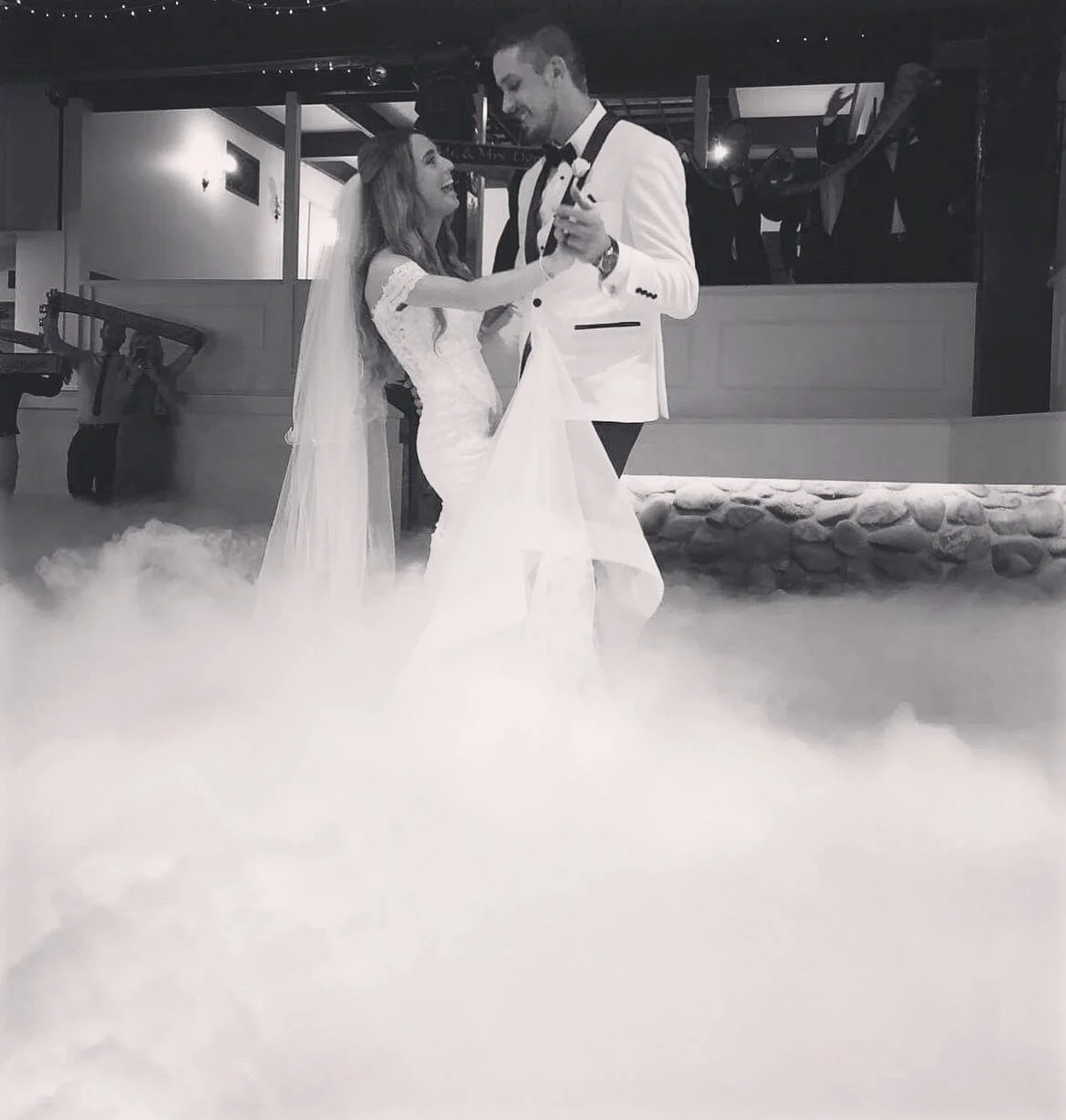 Dry Ice First Dances 😍