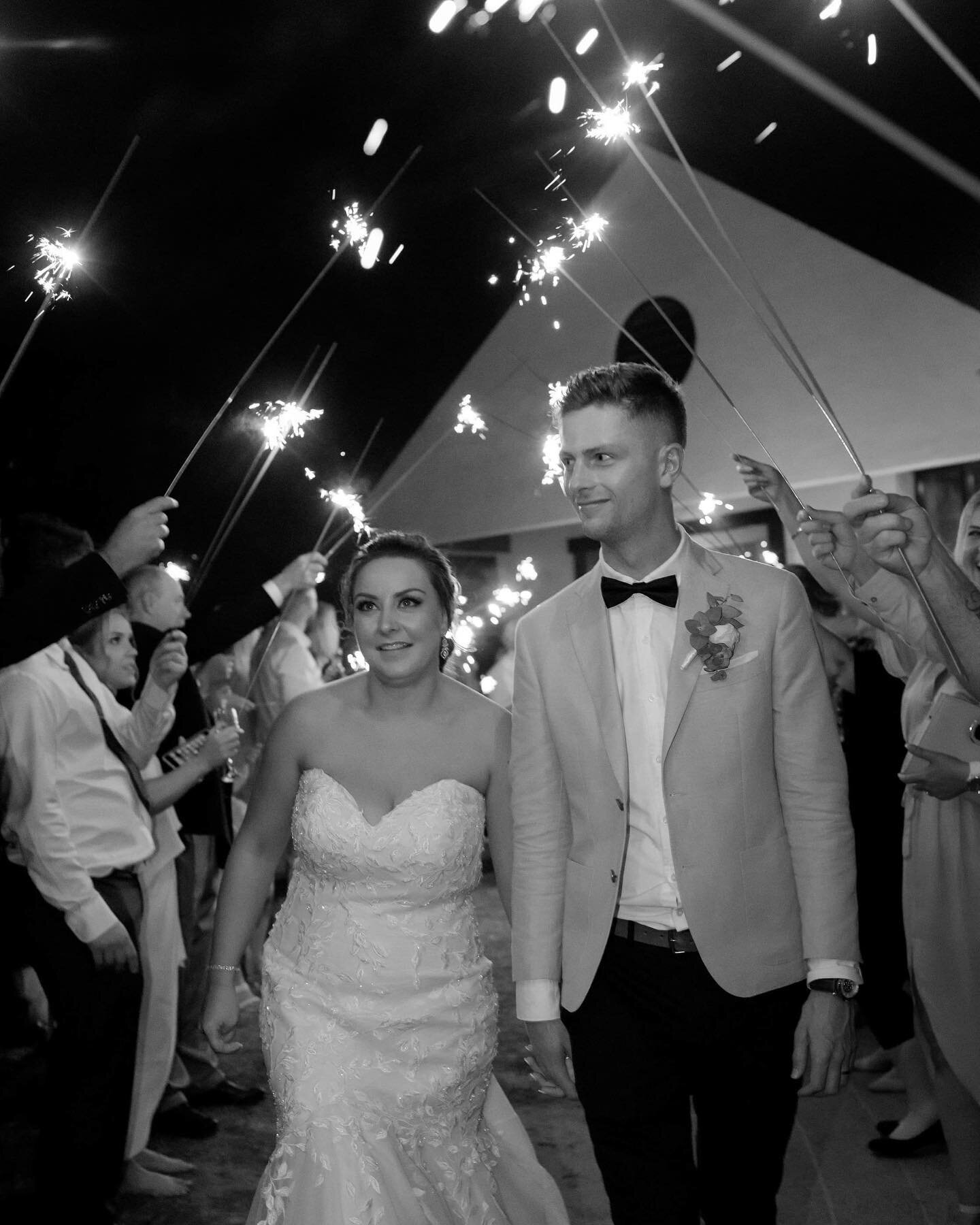 I&rsquo;m always keen for a sparkler exit!! 💫

Image: @sorrento_wedding_photography