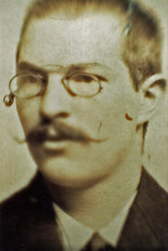 1884 Lehrer Philipp Kaiser - Gründer der Liedertafel.jpg