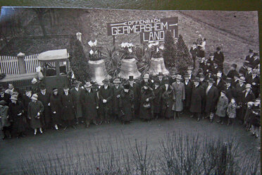 1929 Ankunft der Glocken für die ev Kirchengemeinde.jpg