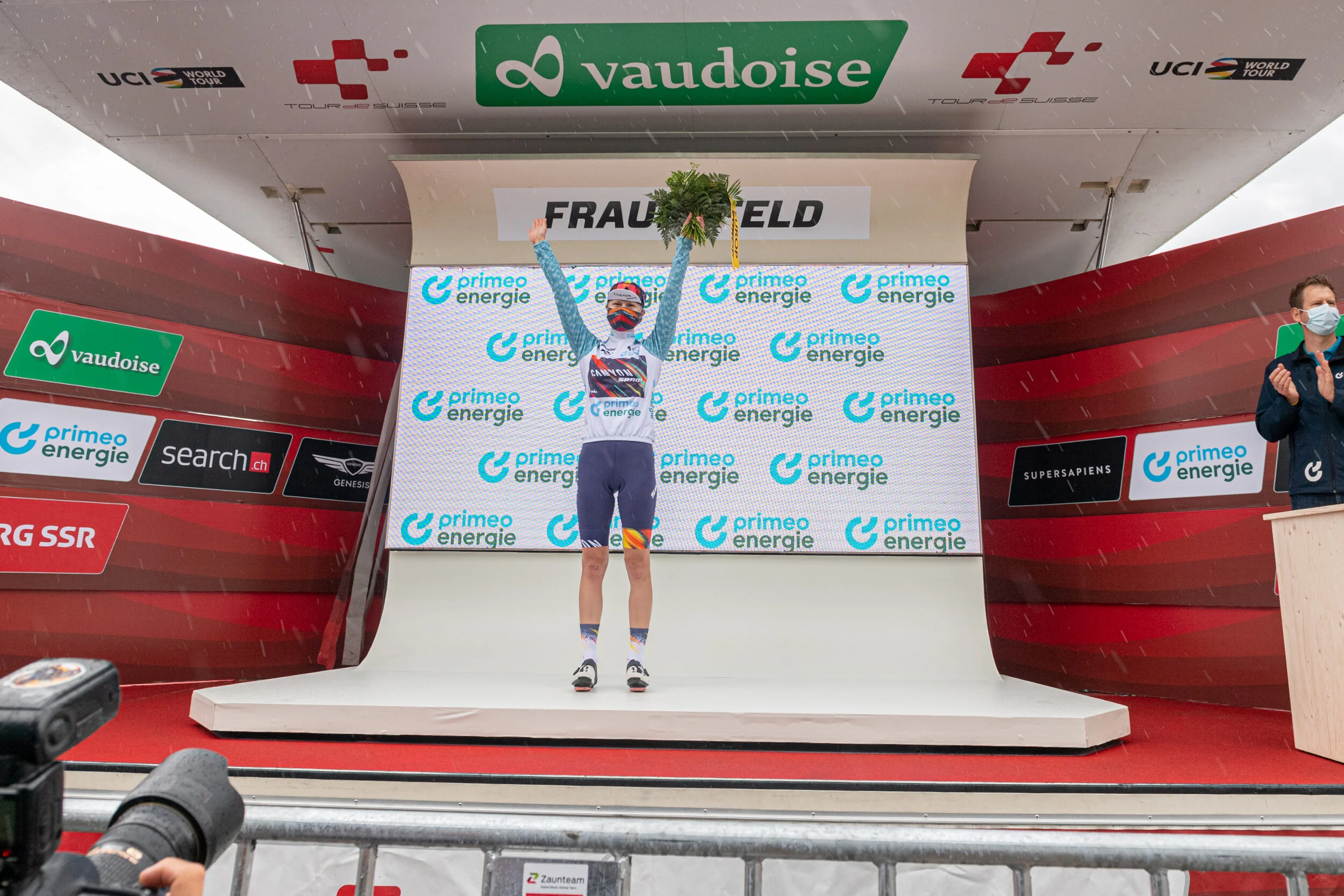 Maillots du Tour de Suisse mis aux enchères