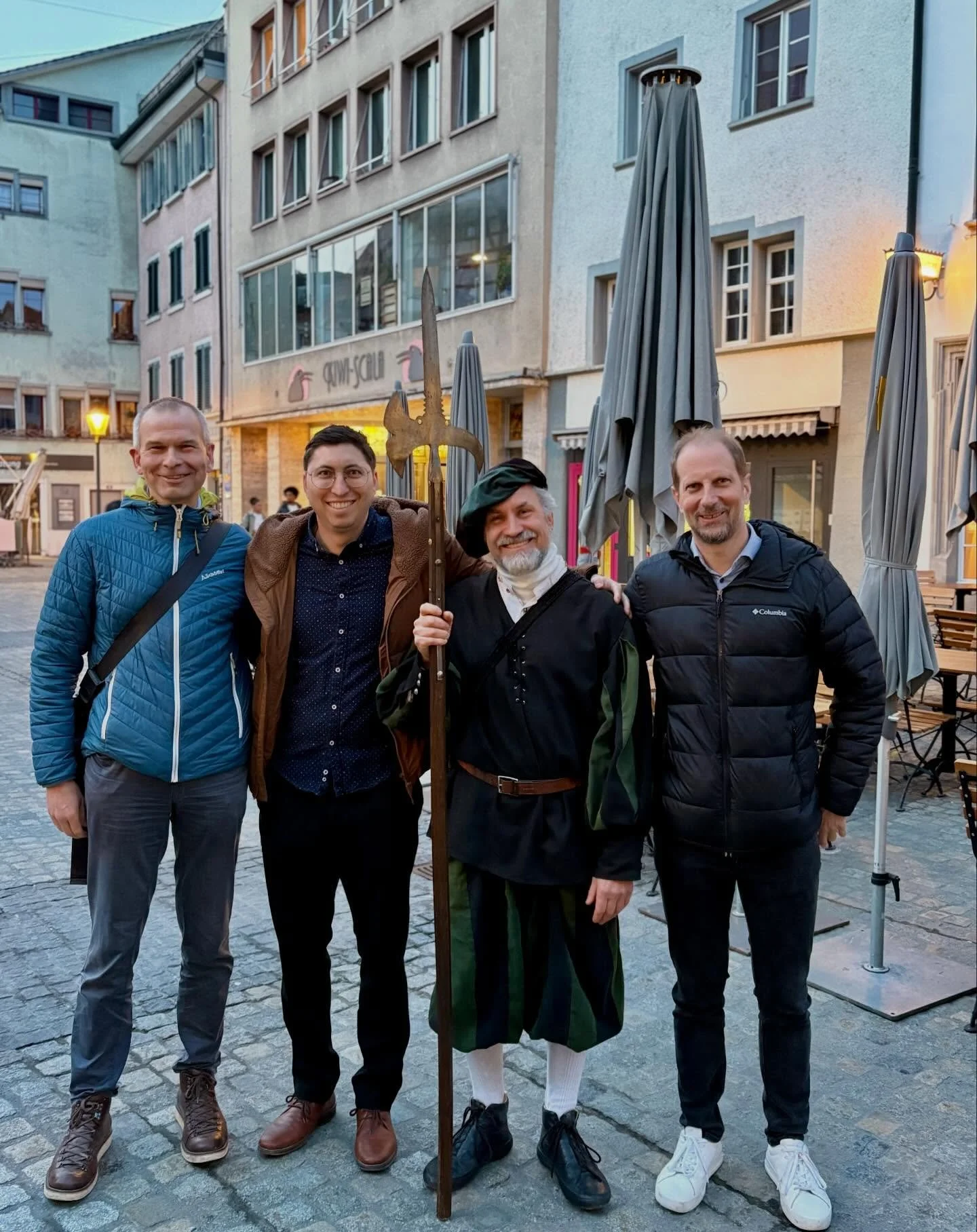 Jahresessen 2026 der @werkstatt_liechtblick 

Der Abend begann mit einer spannenden Stadtf&uuml;hrung durch das sch&ouml;ne Schaffhausen. Dabei erfuhren wir viele interessante Fakten &uuml;ber die Geschichte der Stadt &ndash; sowie einige lustige Ane