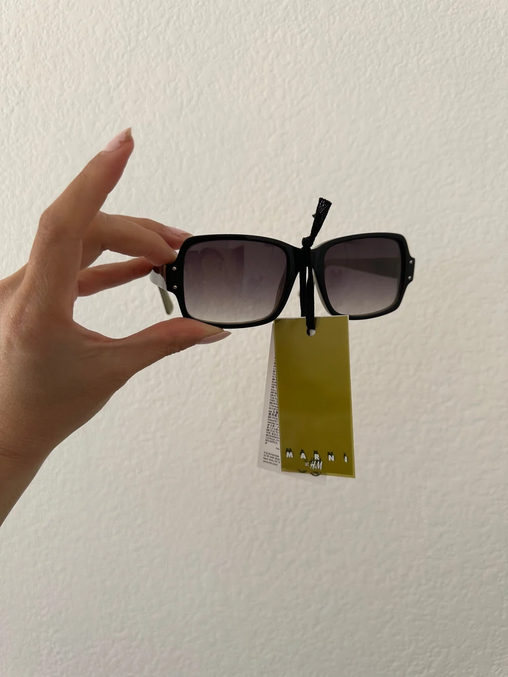 H&M x MARNI Sunglasses 2 — JNELV