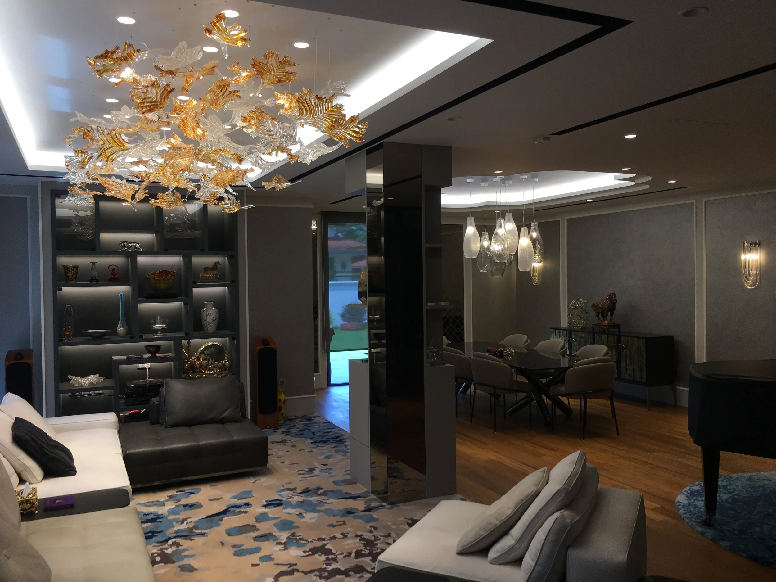 Tumbling Crystal Leaves