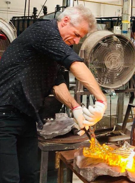 1,000 Handcrafted Leaves