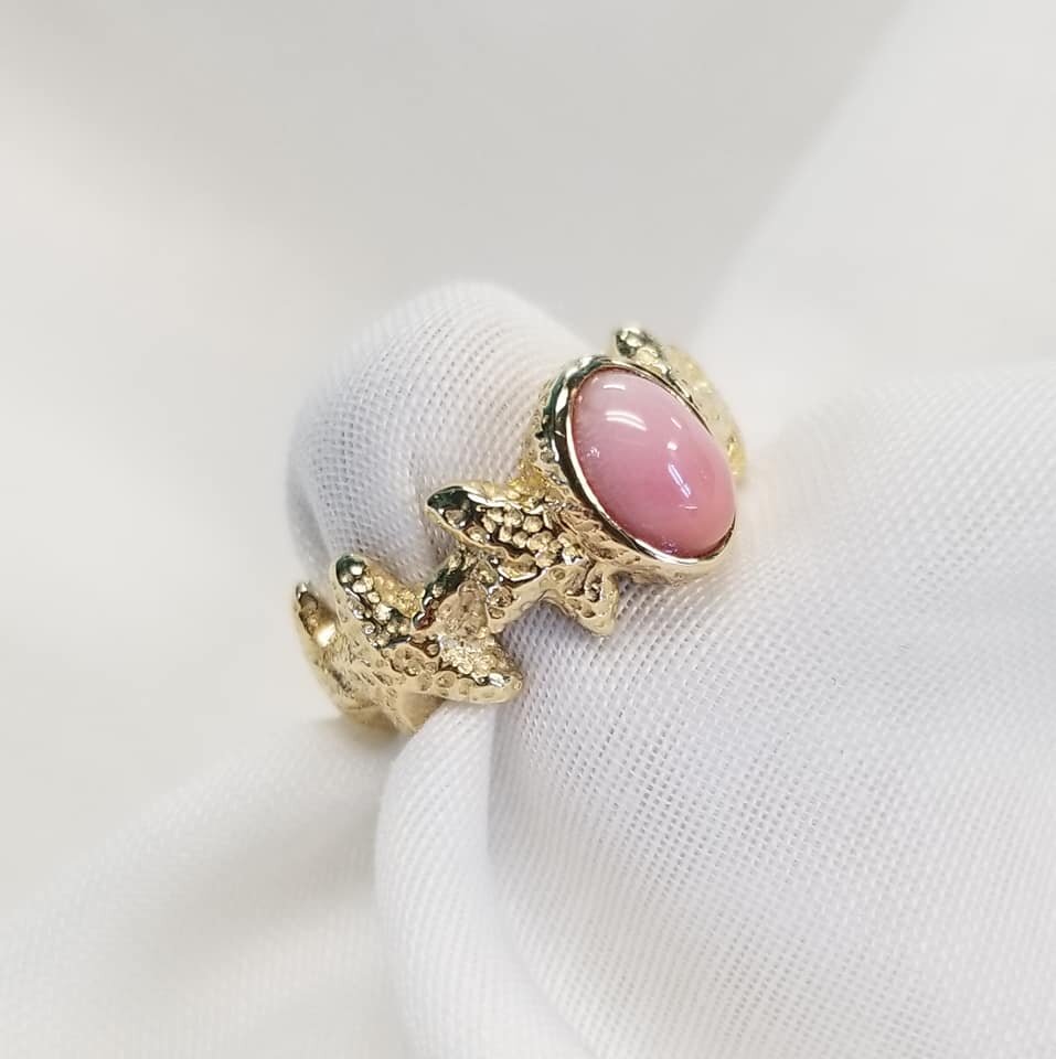 14kt Yellow Gold and Bezel Set Conch Pearl Ring