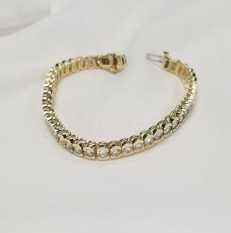 14kt Yellow Gold Diamond Tennis Bracelet