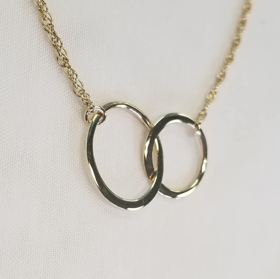 Intersecting Rings Necklace