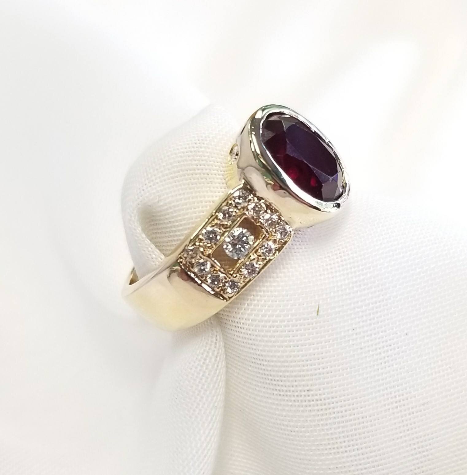 14kt Yellow Gold Garnet and Diamond Ring