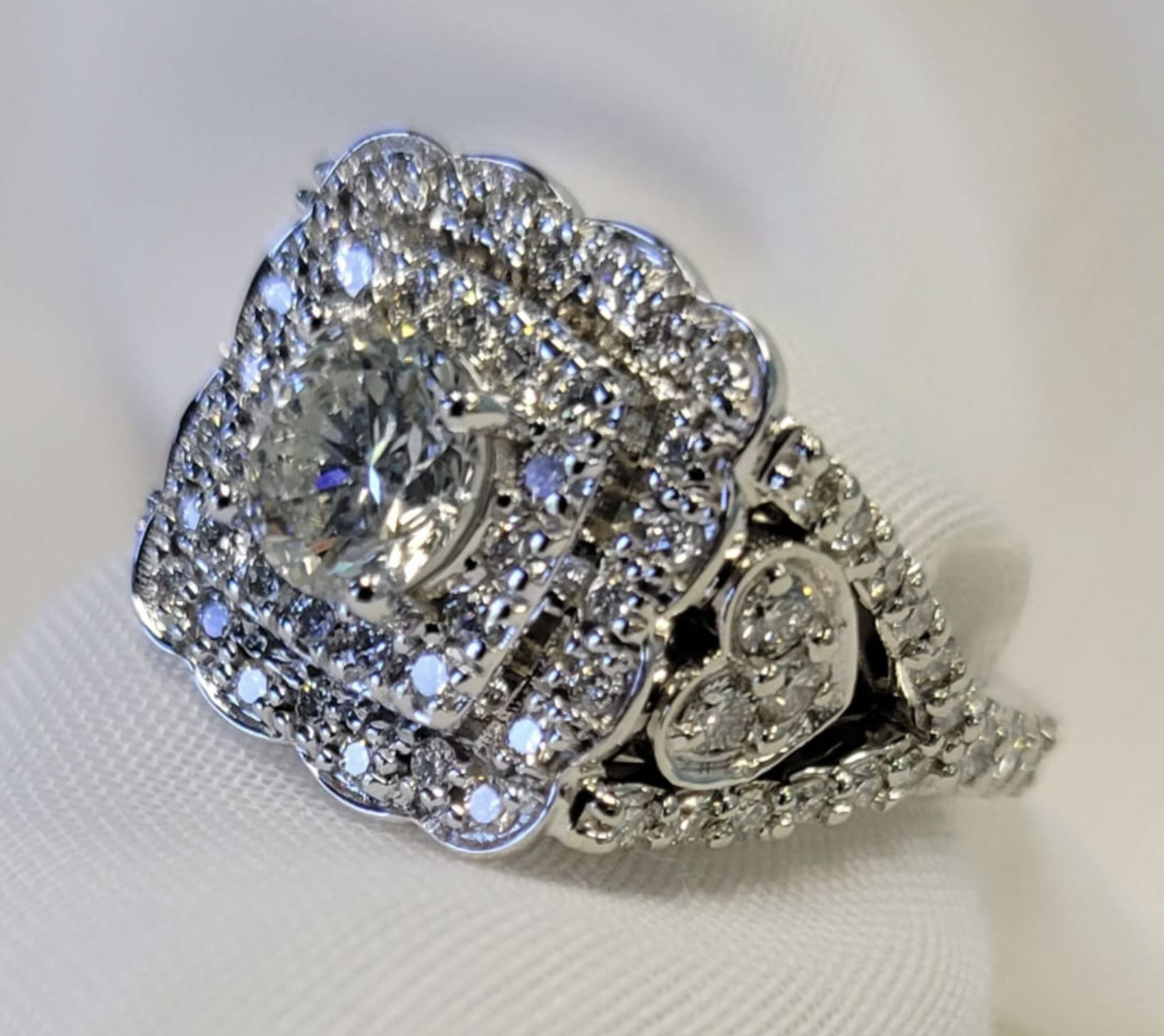 14kt White Gold Diamond Ring  