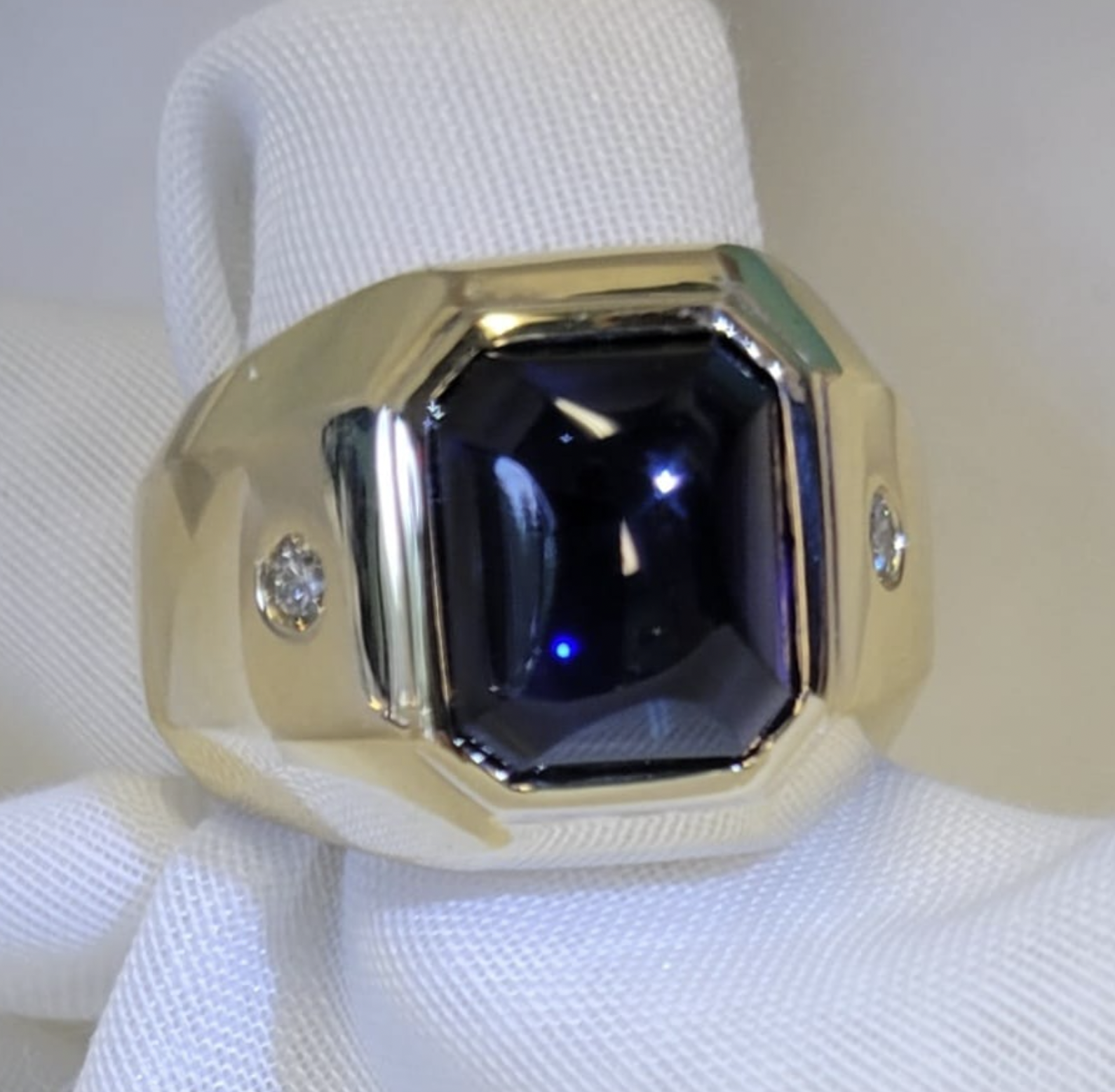 14kt Yellow Gold Cabochon Sapphire and Diamond Ring 