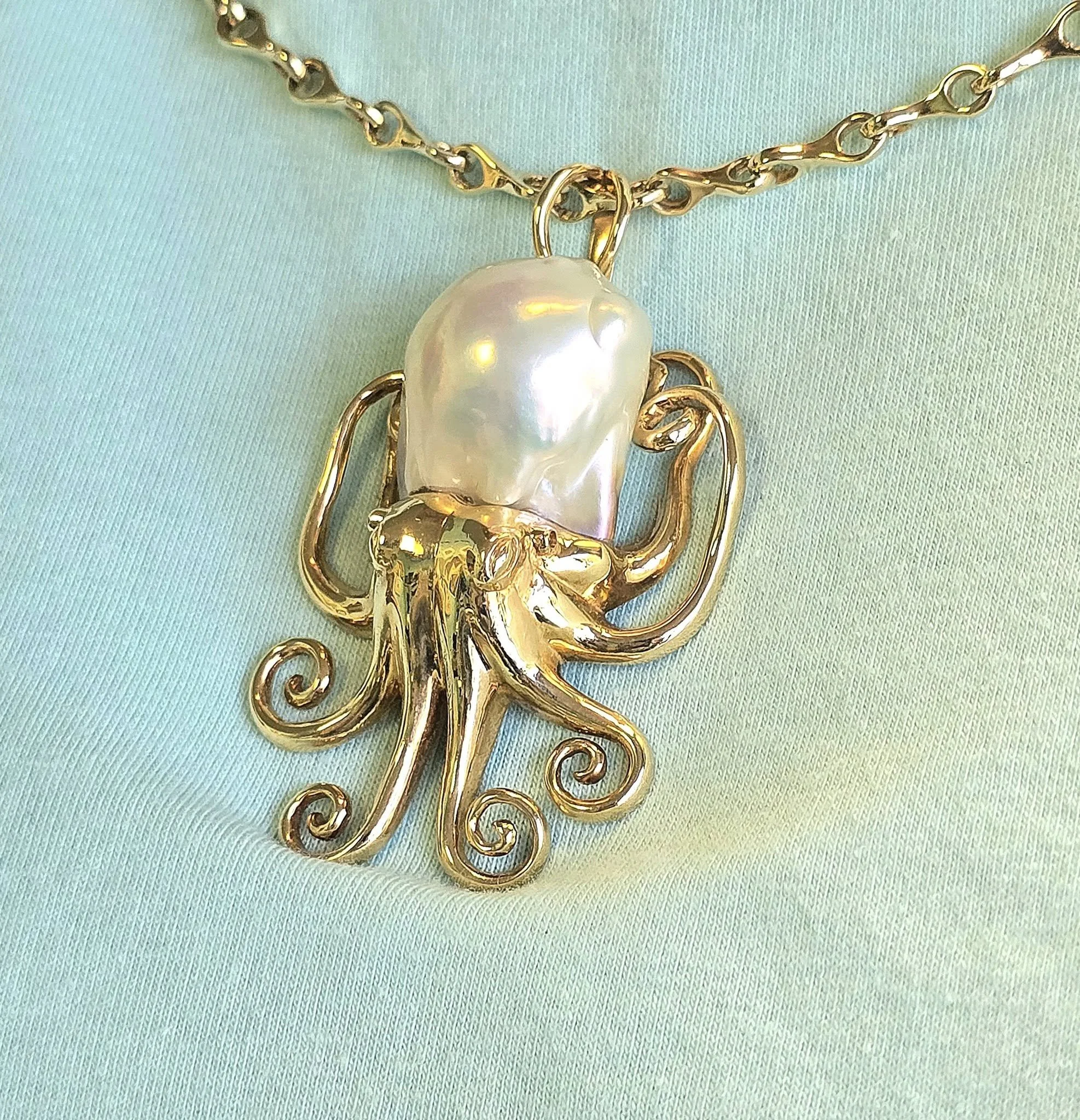 14K Yellow Gold Octopus Pendant
