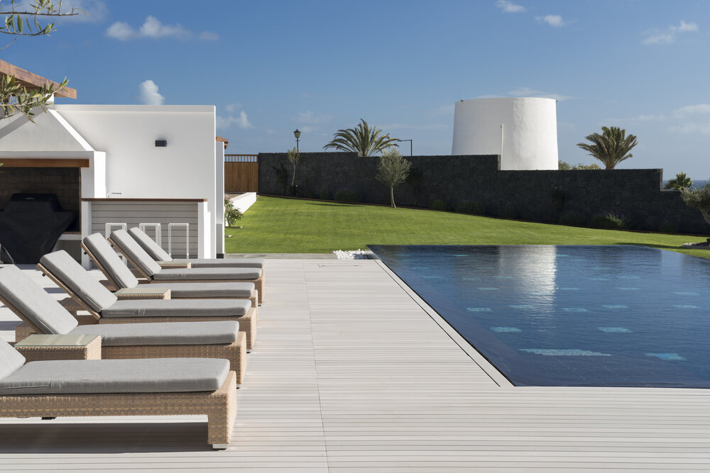 Esthec+infinity+pool+deck+mauritius.jpg
